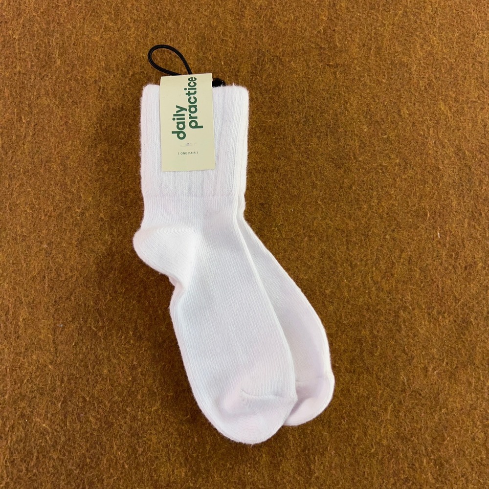 Daily Practice Anthropologie Womens OS White Ribbed Knit Crew Socks NWT